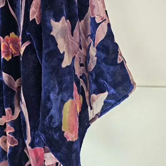 Hinge Seattle Women's Velvet‎ Kimono OS Blue Purple Pink Open Front - Picture 7 of 11
